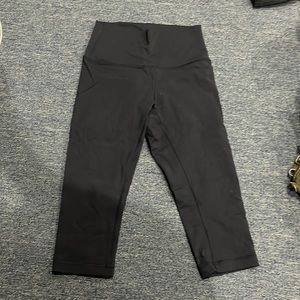 Lululemon high waisted cropped wunder unders